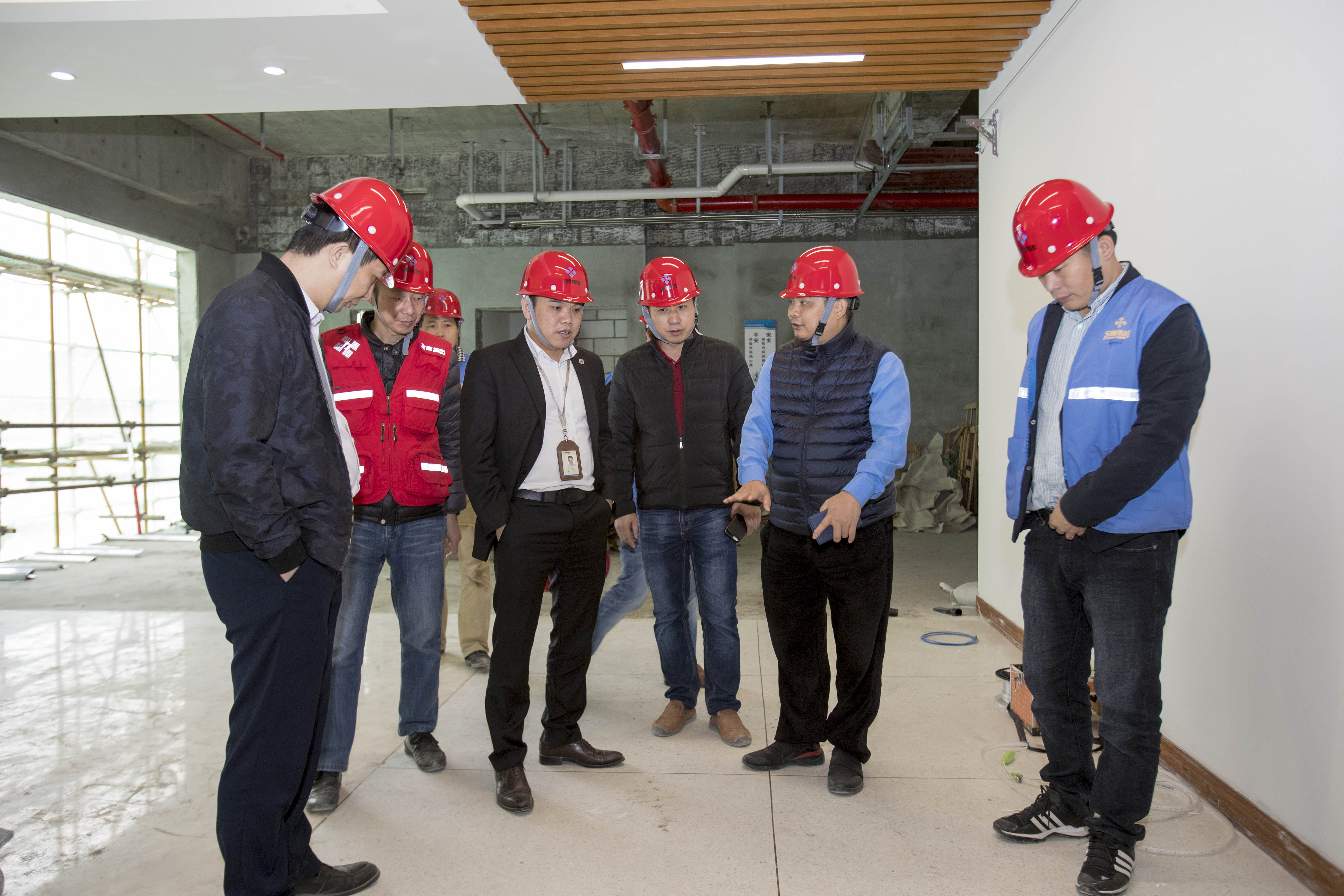 寶鷹集團常務副總裁古樸赴南方科技大學教學科研實驗樓項目考察